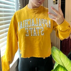 app state cut off crew neck